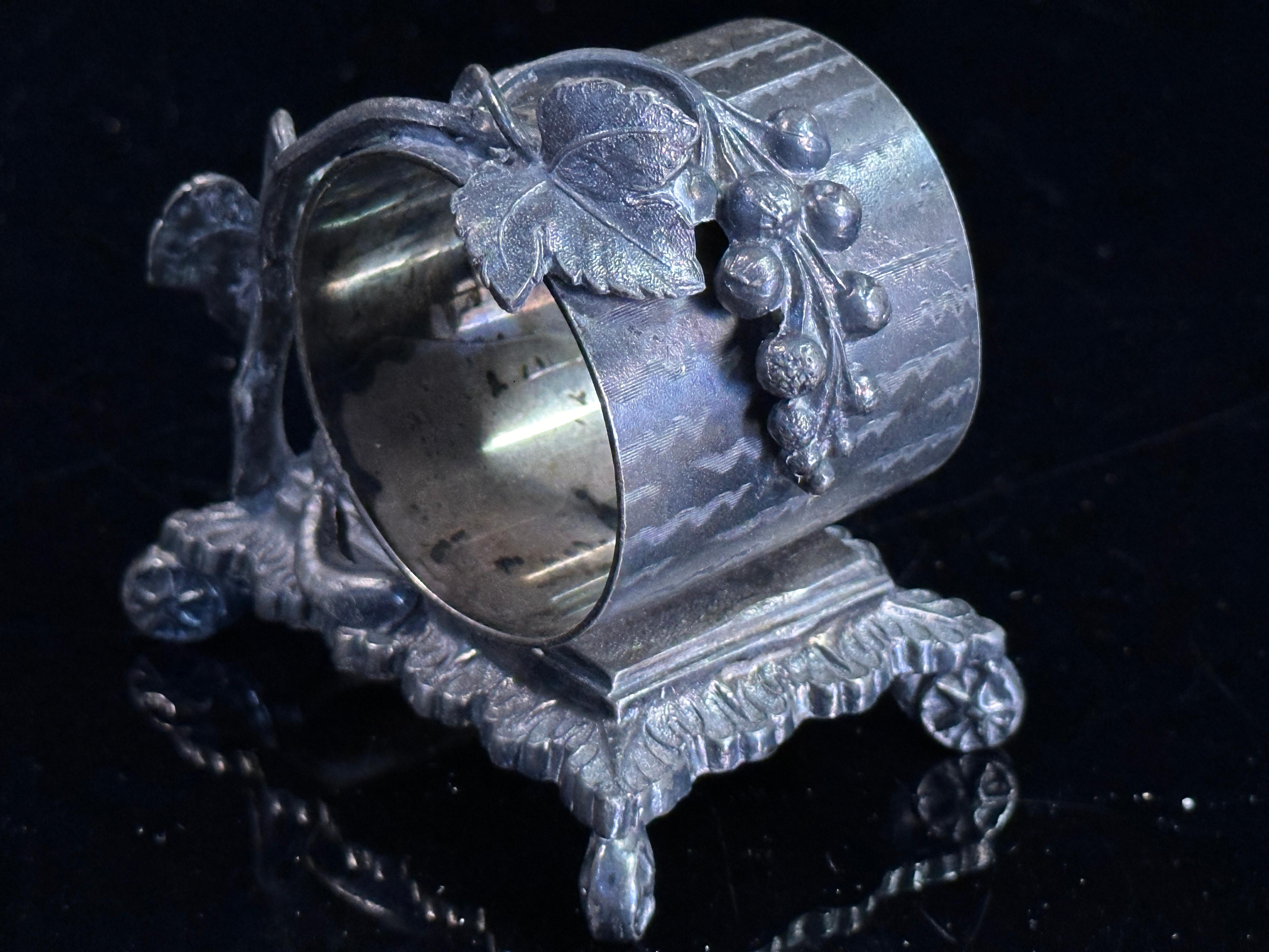 Figural Victorian Silver Plate Napkin Ring