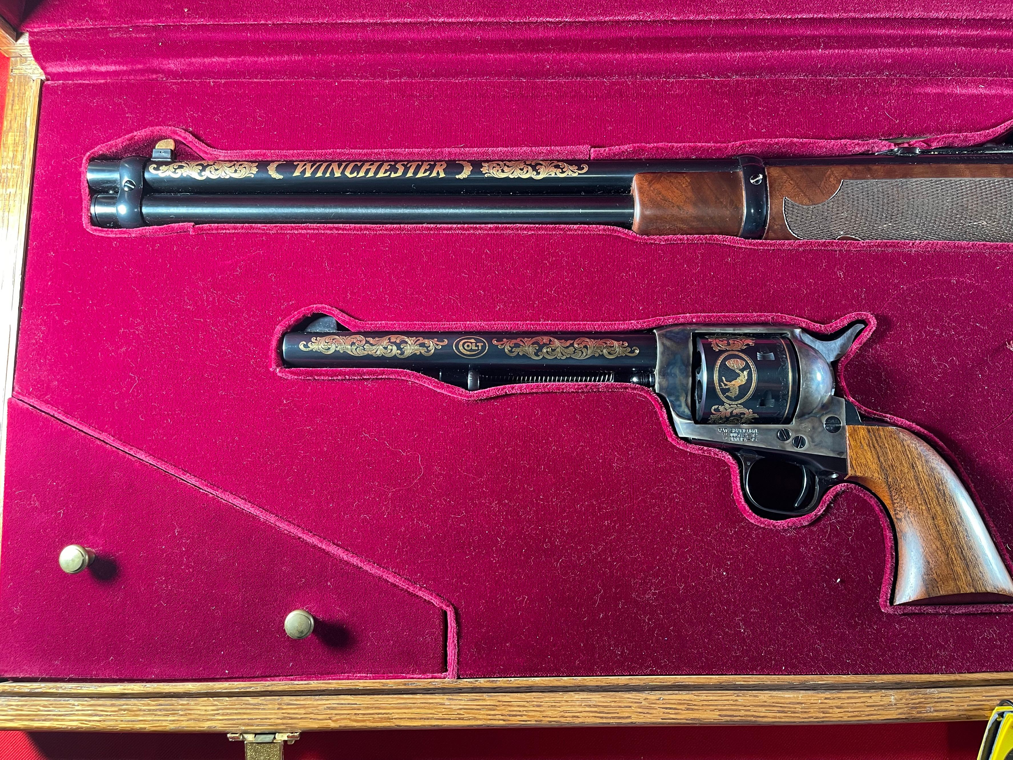 Winchester/Colt Commemorative Cased SET    Mdl 94 Rifle/SAA    848WC  .44-40