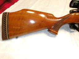 Weatherby Mark V 300 Magnum w/ Variable Scope