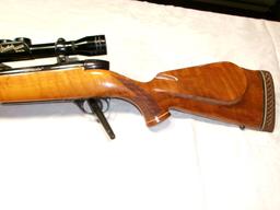 Weatherby Mark V 300 Magnum w/ Variable Scope