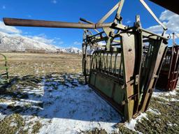 Manual Powder River Squeeze Chute
