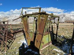 Manual Powder River Squeeze Chute