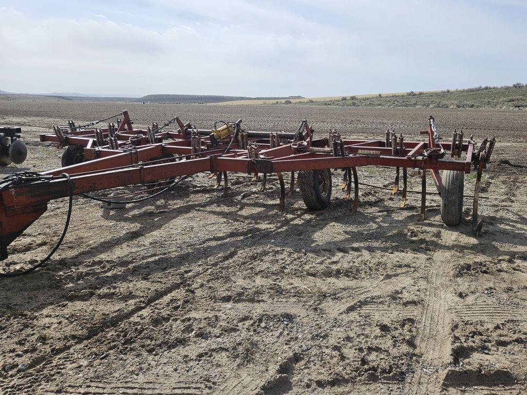 IH 55 Chisel Plow