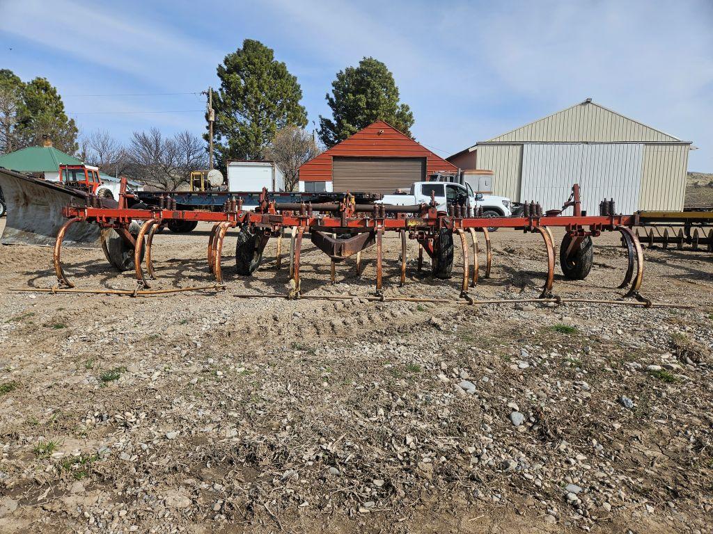 IH 55 Chisel Plow