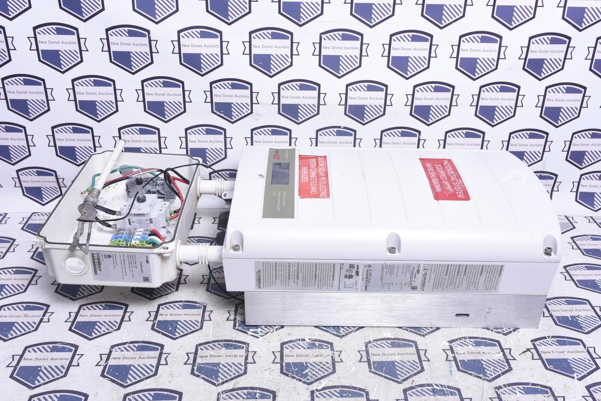 Solar Edge SE6000A-US Utility Interactive Non Isolated Potovoltaic Inverter WIth Safety Switch