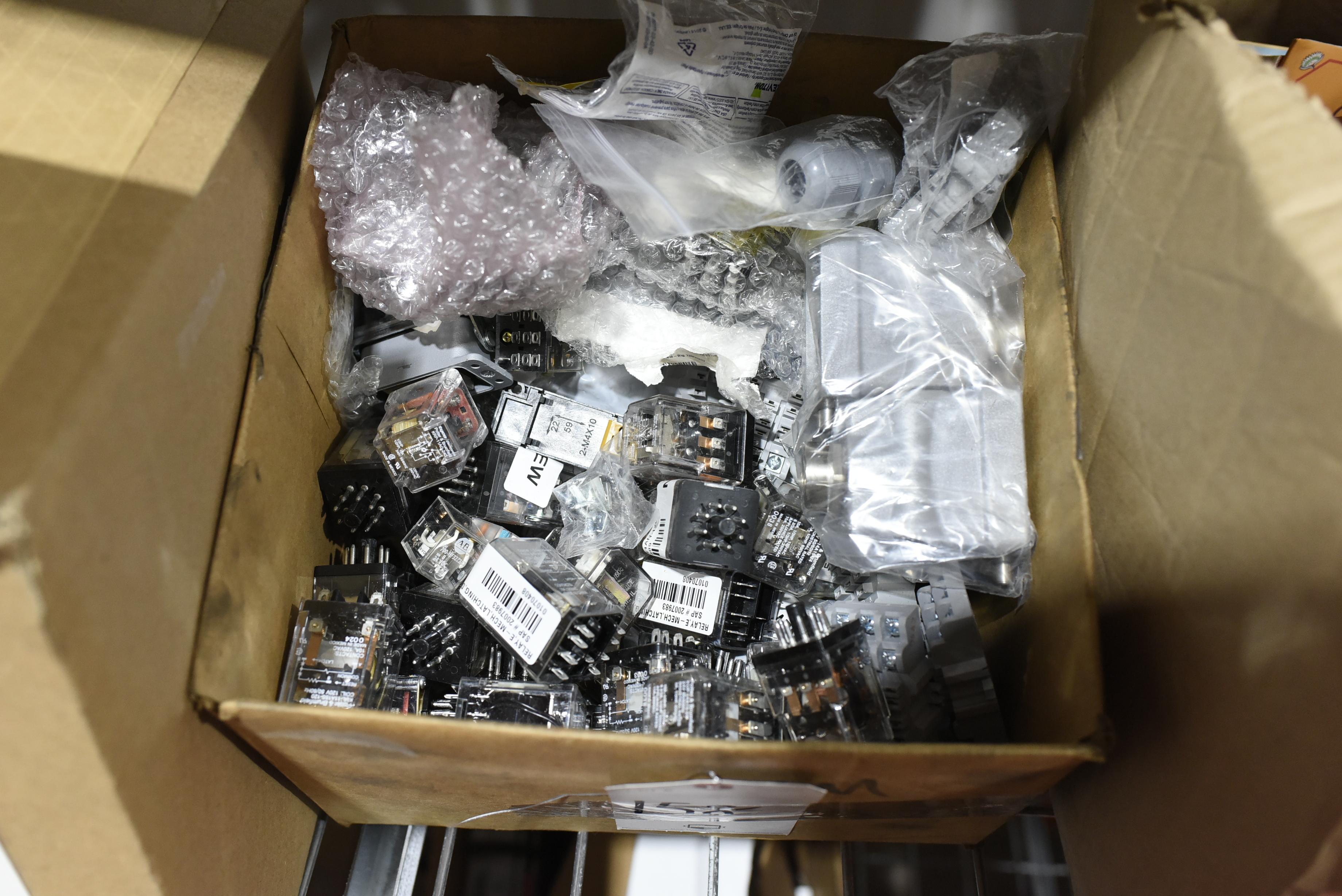 Lot of Miscellaneous Electrical