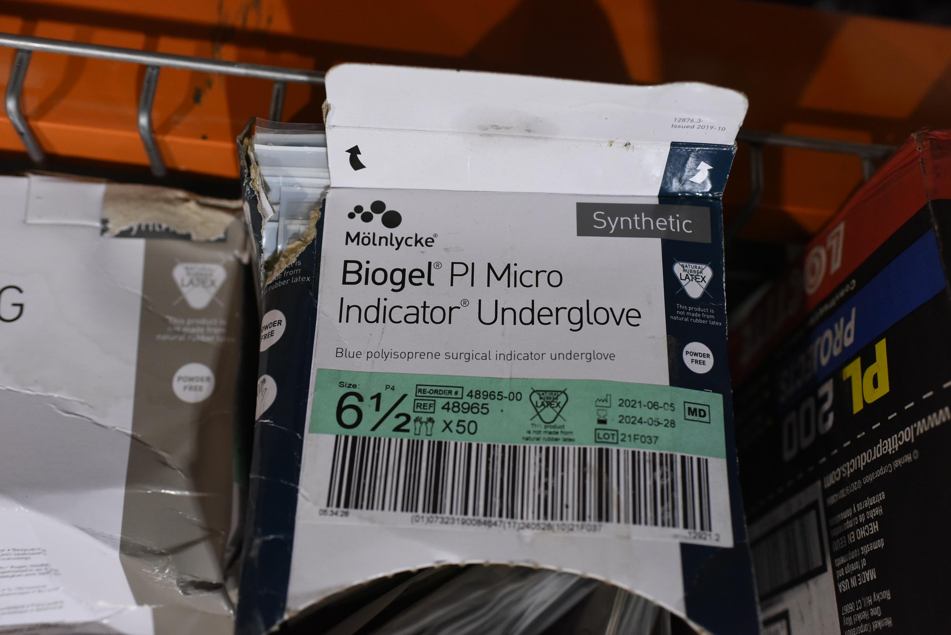 Molnlycke Indicator Underglove