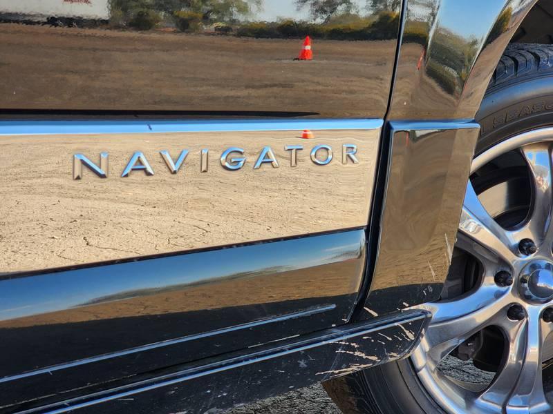 2010 Lincoln Navigator 4x4 4 Door SUV