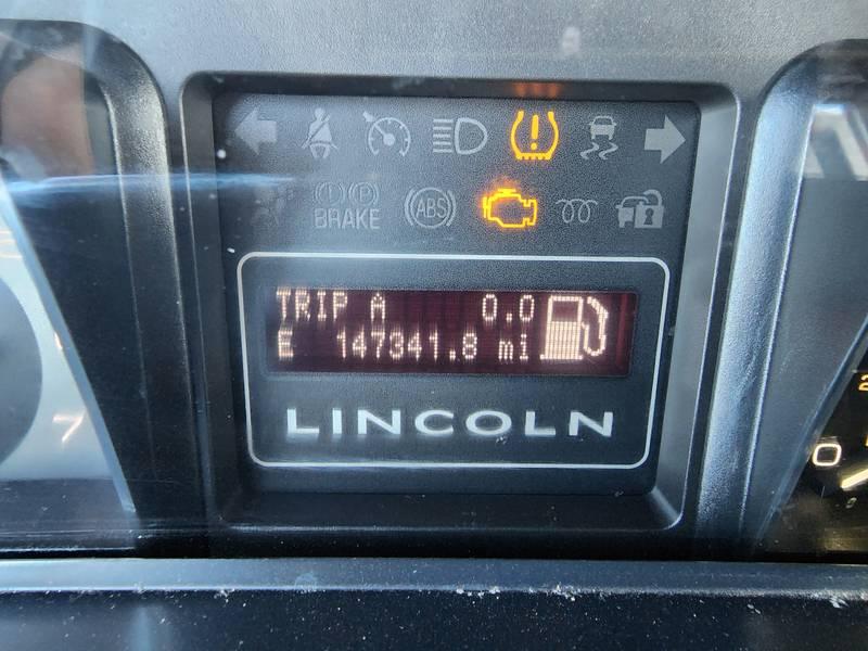 2010 Lincoln Navigator 4x4 4 Door SUV