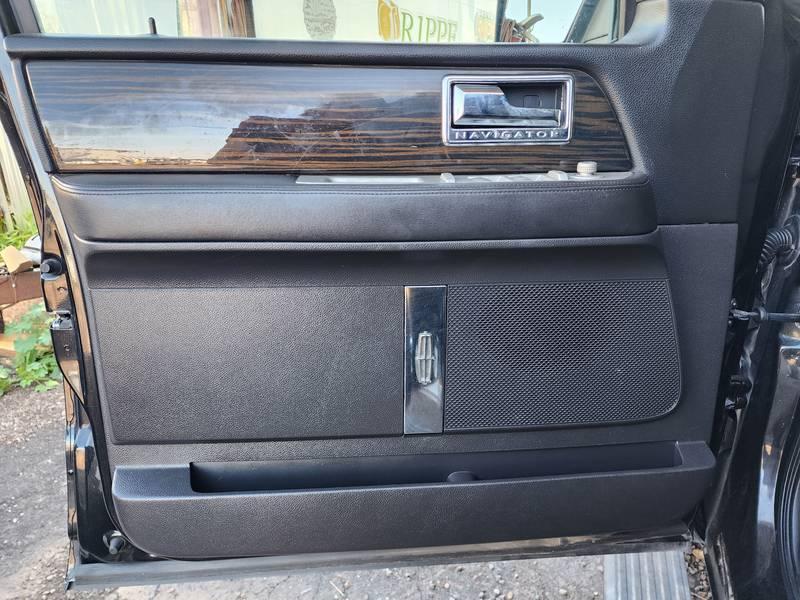 2010 Lincoln Navigator 4x4 4 Door SUV