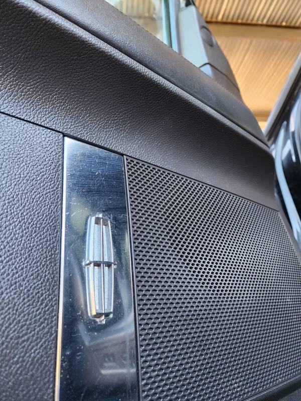 2010 Lincoln Navigator 4x4 4 Door SUV