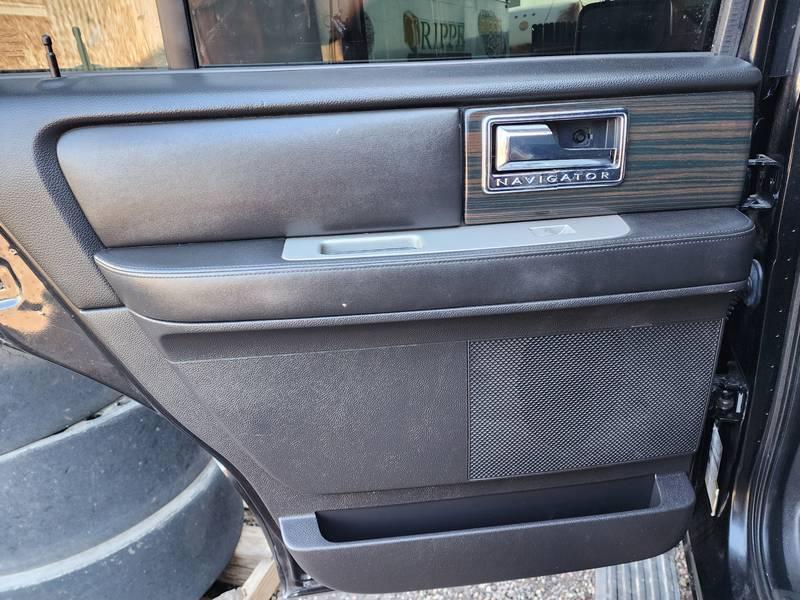 2010 Lincoln Navigator 4x4 4 Door SUV