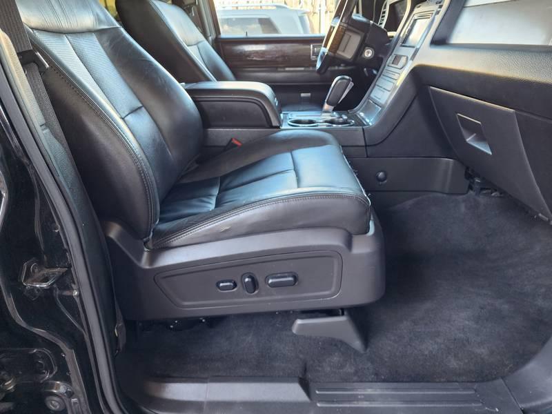 2010 Lincoln Navigator 4x4 4 Door SUV