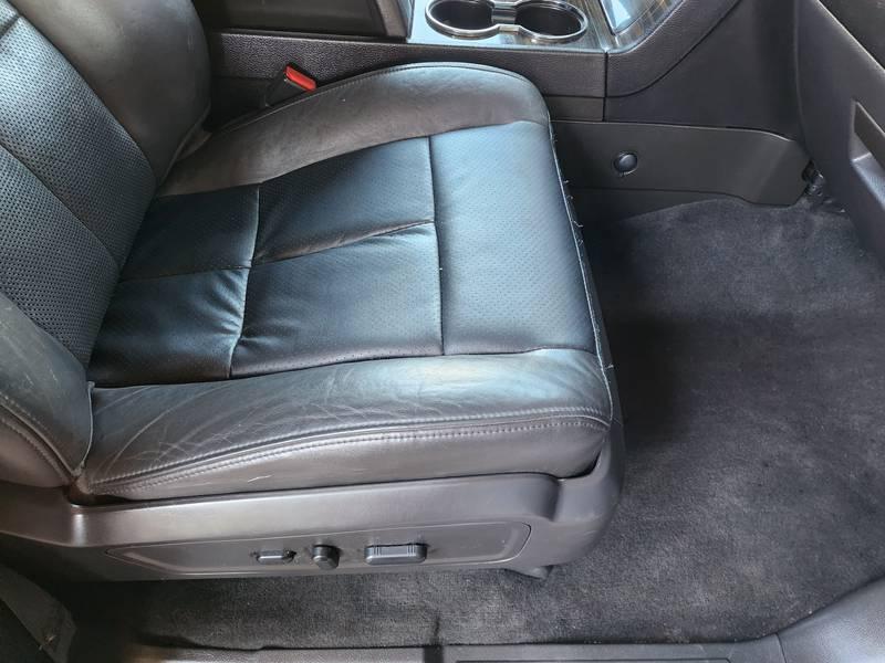 2010 Lincoln Navigator 4x4 4 Door SUV