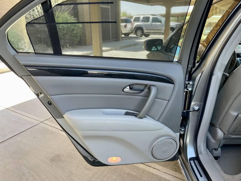 2009 Acura RL SH-AWD w/Tech 4 Door Sedan