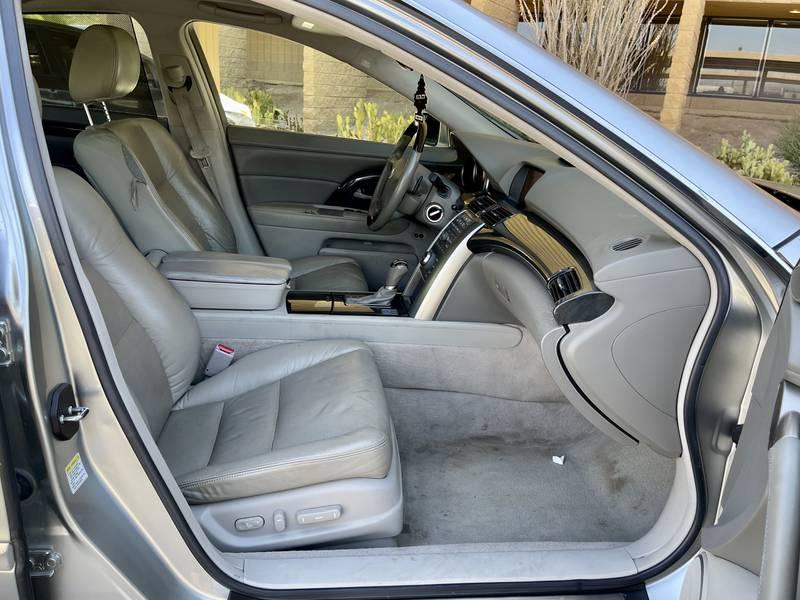2009 Acura RL SH-AWD w/Tech 4 Door Sedan