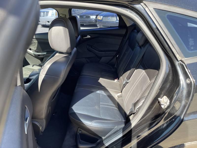 2014 Ford Focus SE 4 Door Hatchback