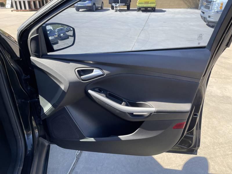2014 Ford Focus SE 4 Door Hatchback