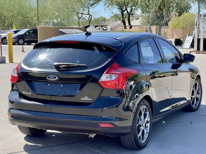 2014 Ford Focus SE 4 Door Hatchback