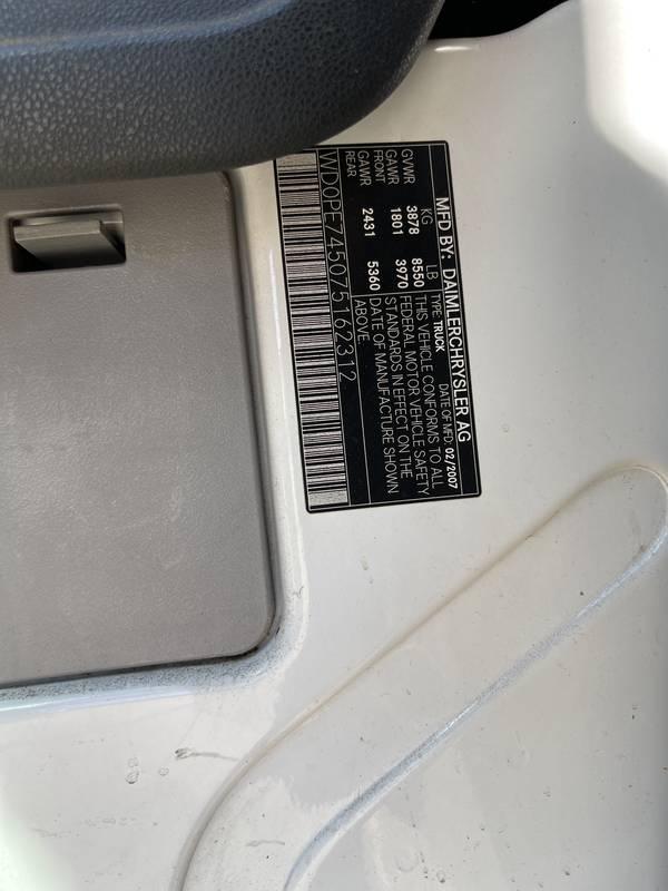 2007 Dodge Sprinter 2500 3 Door Cargo Van