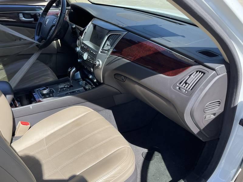 2012 Hyundai Equus 4 Door Sedan