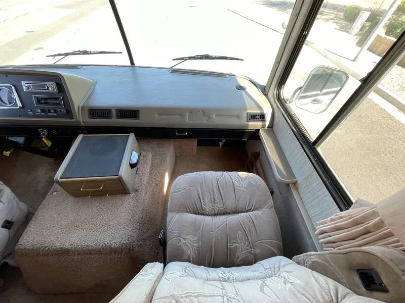 1990 Fleetwood Bounder Class A Motorhome