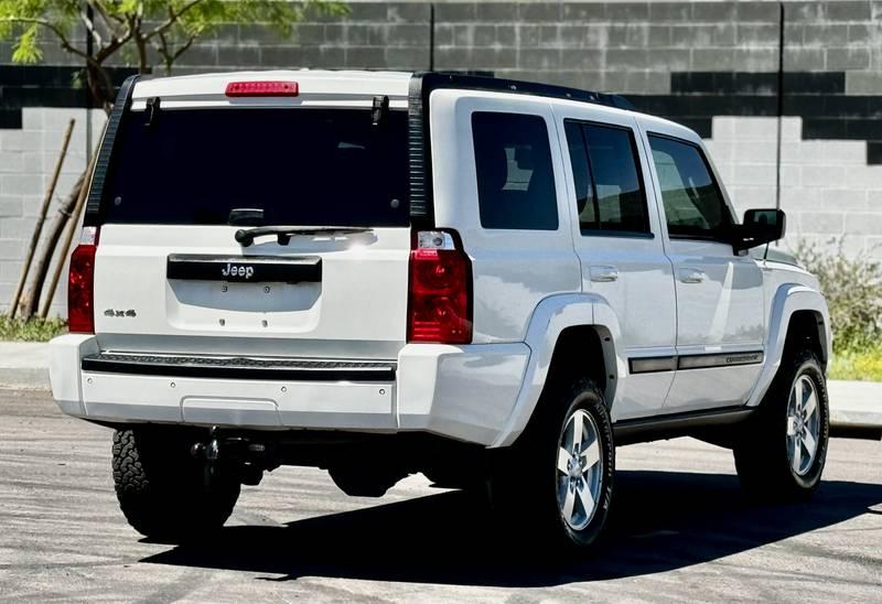 2008 Jeep Commander Sport 4x4 4 Door SUV