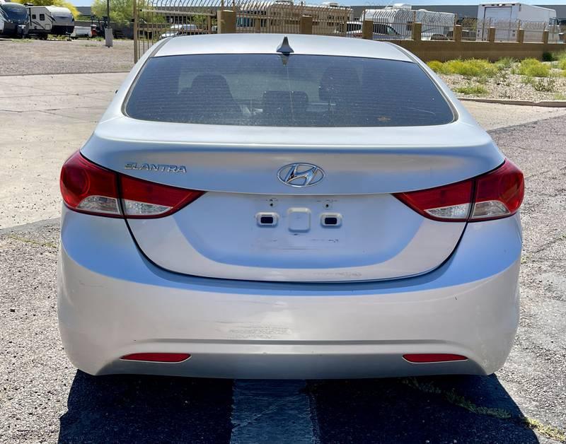 2012 Hyundai Elantra 4 Door Sedan