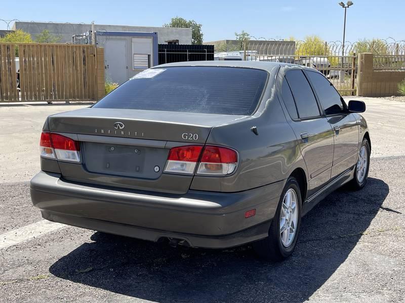 2002 Infiniti G20 4 Door Sedan