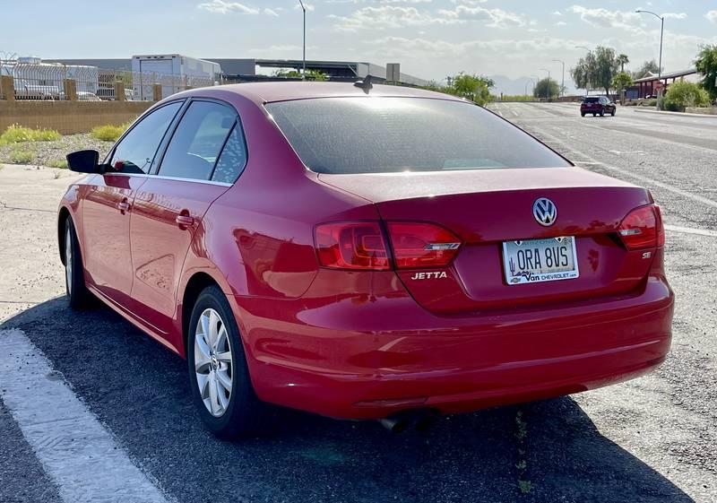 2014 Volkswagen Jetta SE 4 Door Sedan