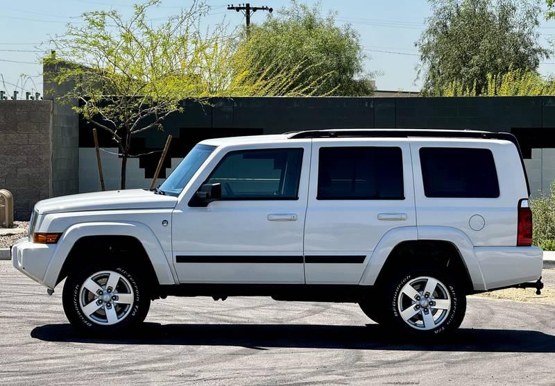 2008 Jeep Commander Sport 4x4 4 Door SUV