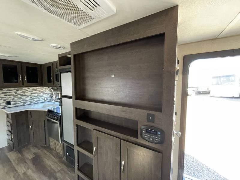 2018 Forest River WildWood T27RBK Travel Trailer with Slide Out