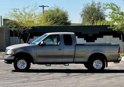 2002 Ford F-150 XLT 4 Door Extended Cab Pickup Truck