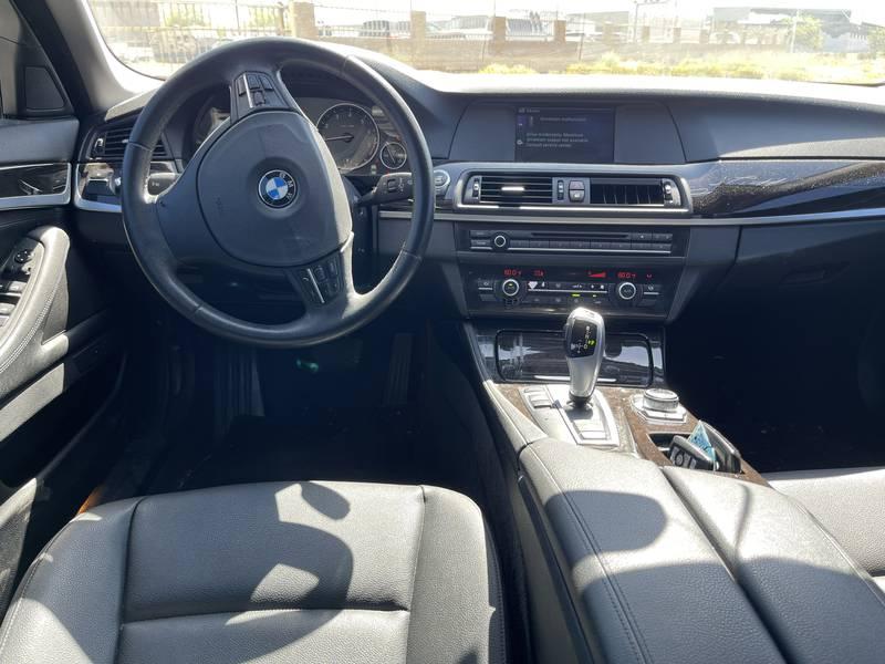 2012 BMW 5 Series 528i 4 Door Sedan