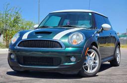 2007 Mini Cooper S 5-Speed Manual 2 Door Hatchback