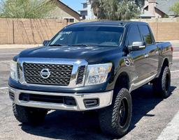 2017 Nissan Titan SV 4 Door Crewcab Pickup Truck