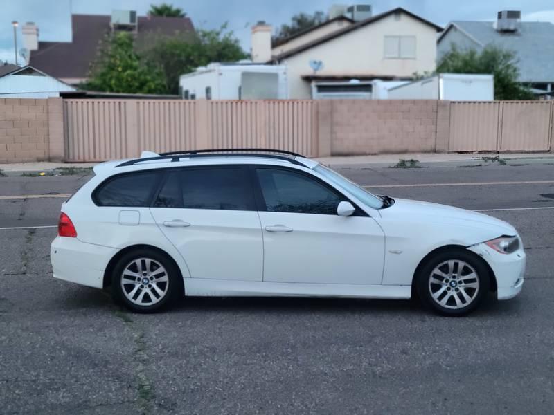 2006 BMW 3 Series 325xi All Wheel Drive 4 Door Wagon