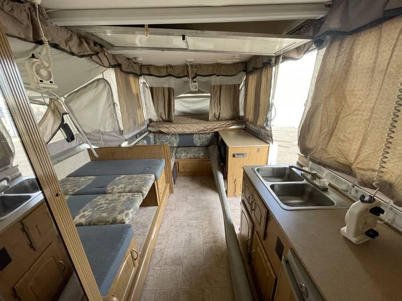 2007 Fleetwood Niagara Pop Up Camping Trailer