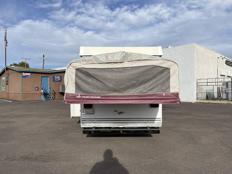 2007 Fleetwood Niagara Pop Up Camping Trailer