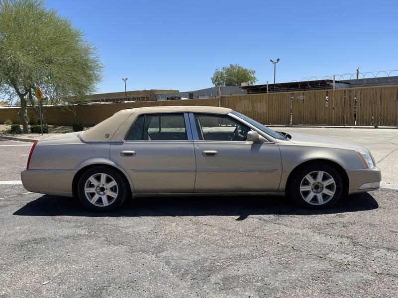 2006 Cadillac DTS Luxury 4 Door Sedan