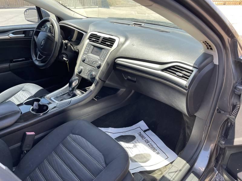 2016 Ford Fusion SE 4 Door Sedan