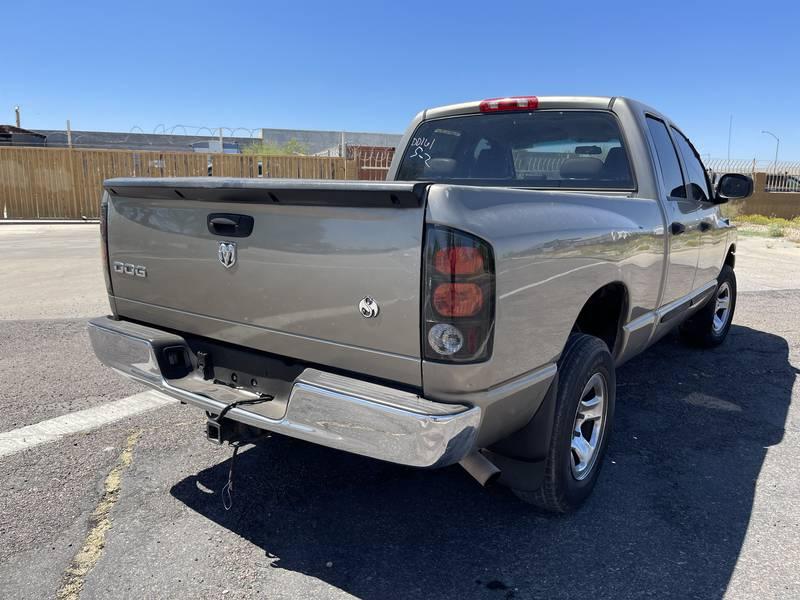 2006 Dodge Ram 1500 4 Door Crewcab Pickup Truck