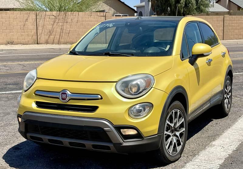 2016 FIAT 500X Trekking Plus 4 Door SUV - ALL WHEEL DRIVE -