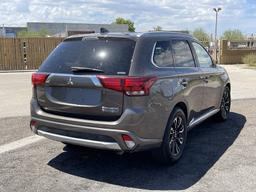 2018 Mitsubishi Outlander Plug-In Hybrid 4 Door SUV