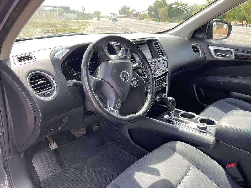 2013 Nissan Pathfinder SV 4WD 4 Door SUV