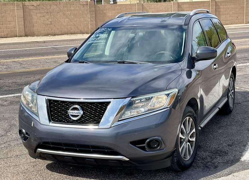 2013 Nissan Pathfinder SV 4WD 4 Door SUV