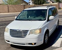 2009 Chrysler Town &#38; Country Touring 4 Door Mini Van