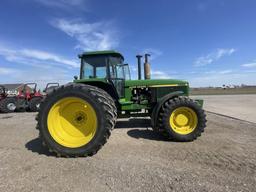 1990 John Deere 4955 Tractor