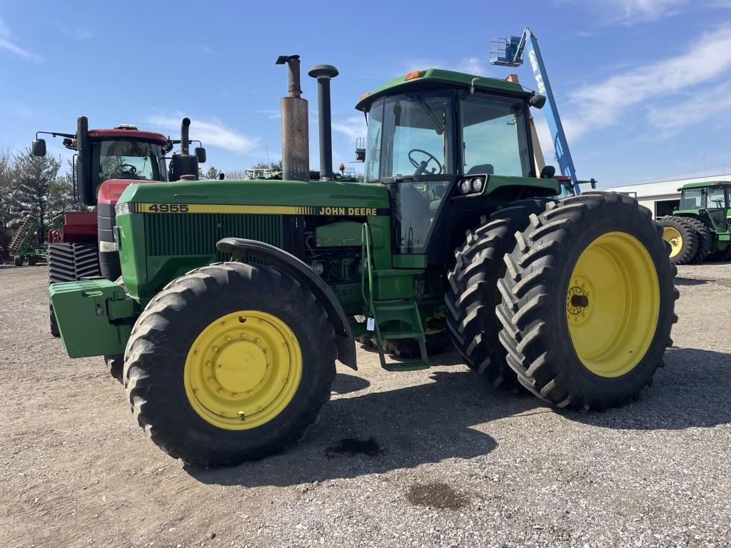 1990 John Deere 4955 Tractor