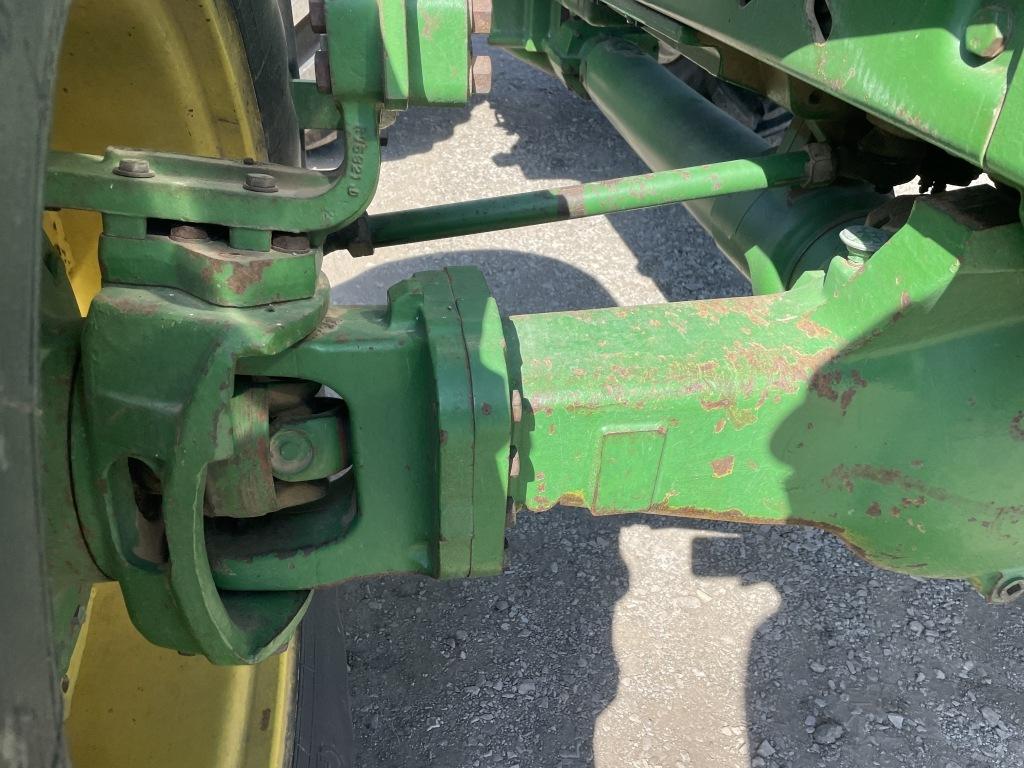 1990 John Deere 4955 Tractor